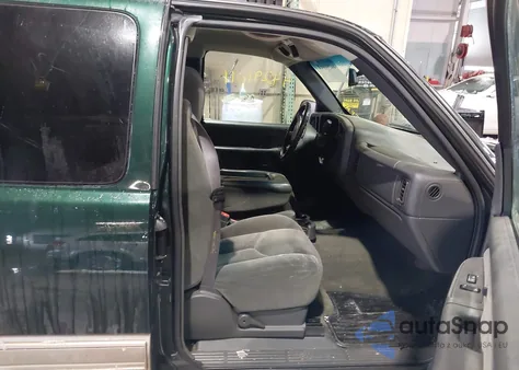 2003 Chevrolet Silverado 1500 Ls z USA, uszkodzony, nr VIN 1GCEC19TX3Z141058